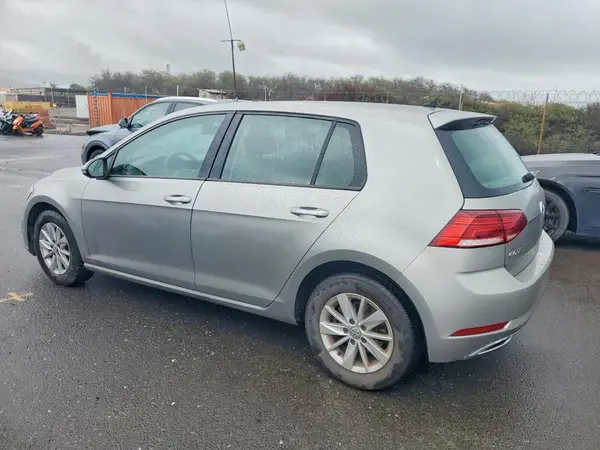 3VWG17AU6JM293100 2018 VOLKSWAGEN GOLF - Image 2