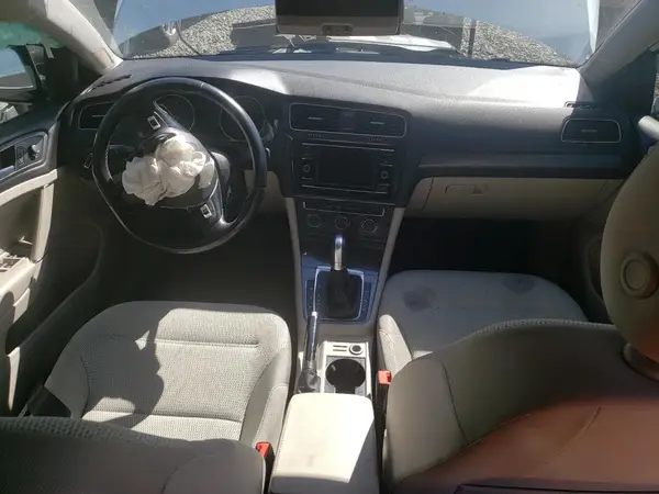 3VWG17AU7JM266150 2018 VOLKSWAGEN GOLF - Image 8