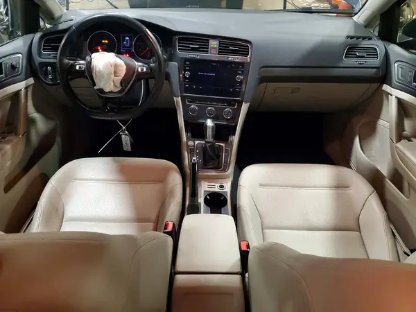 3VWG17AU7JM266259 2018 VOLKSWAGEN GOLF - Image 8