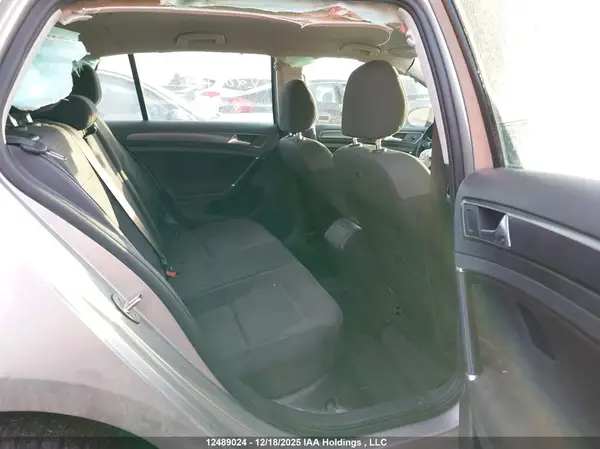 3VWG17AU7JM280713 2018 VOLKSWAGEN GOLF - Image 8