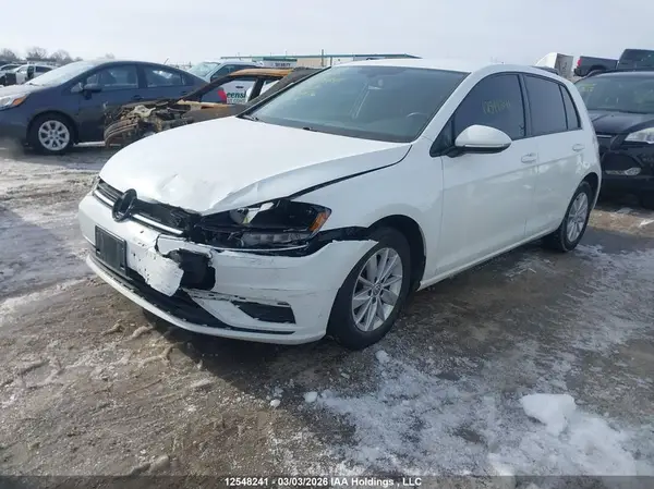 3VWG17AU7JM282476 2018 VOLKSWAGEN GOLF - Image 2