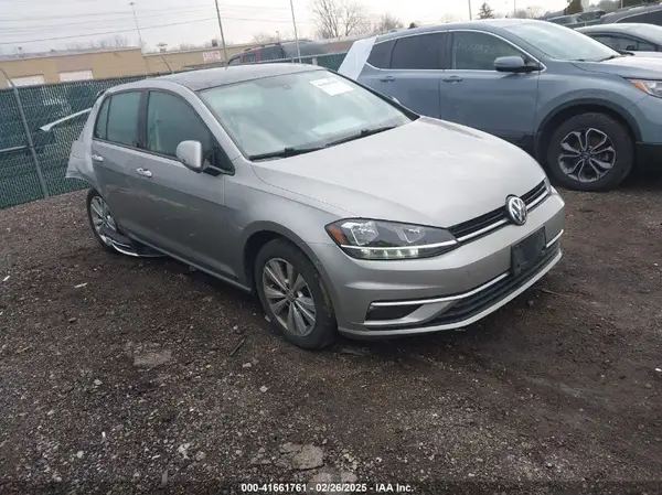 3VWG17AU8JM256033 2018 VOLKSWAGEN GOLF - Image 1