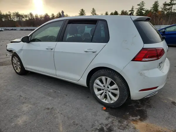 3VWG17AU8JM273799 2018 VOLKSWAGEN GOLF - Image 2