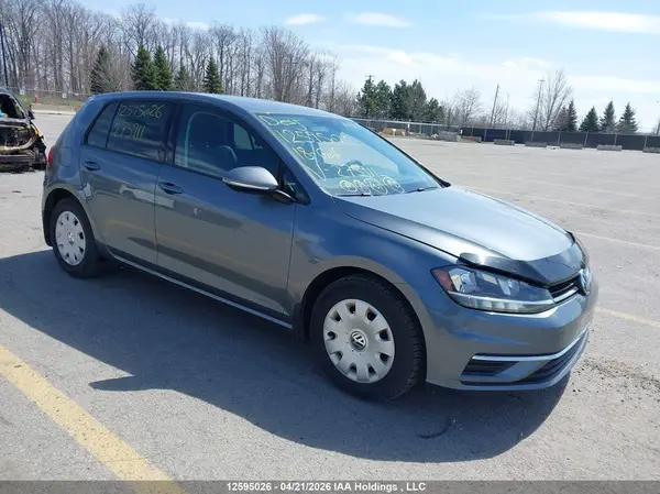 3VWG17AU8JM275911 2018 VOLKSWAGEN GOLF - Image 1