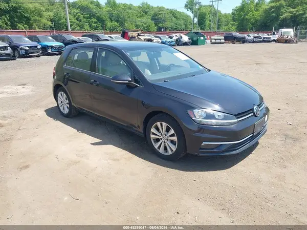 3VWG17AU8JM276296 2018 VOLKSWAGEN GOLF - Image 1