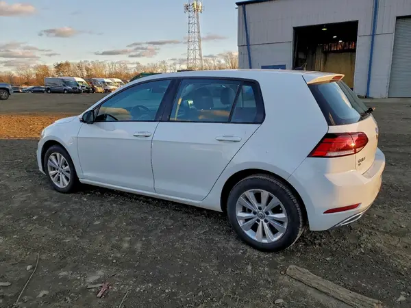 3VWG17AU9JM256090 2018 VOLKSWAGEN GOLF - Image 2