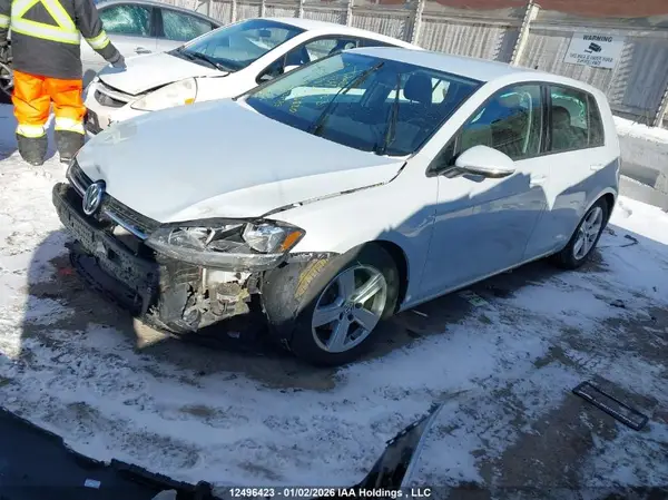 3VWG17AU9JM256820 2018 VOLKSWAGEN GOLF - Image 2