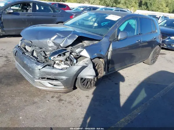 3VWG17AUXJM251285 2018 VOLKSWAGEN GOLF - Image 2