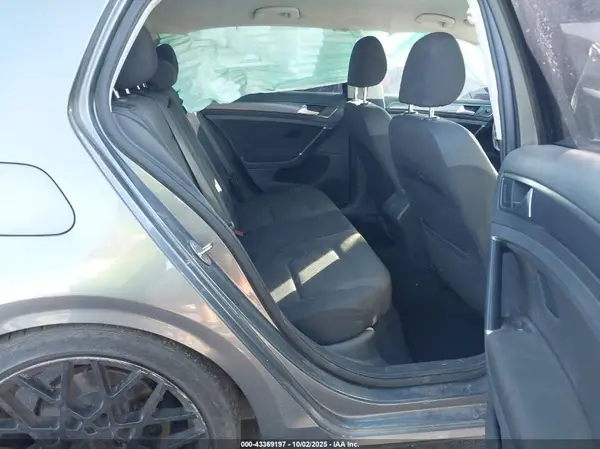 3VWG17AUXJM251285 2018 VOLKSWAGEN GOLF - Image 8