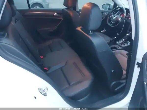 3VWG17AUXJM263842 2018 VOLKSWAGEN GOLF - Image 8