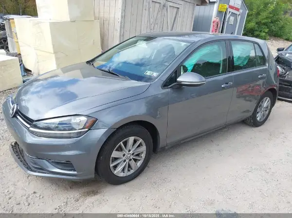 3VWG17AUXJM266742 2018 VOLKSWAGEN GOLF - Image 2