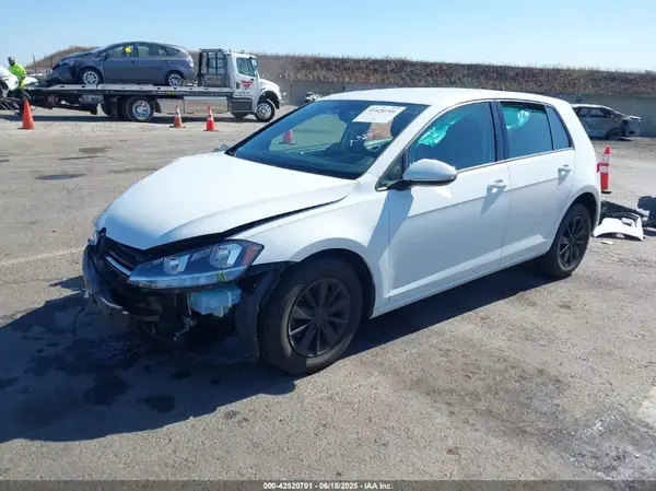 3VWG57AU1KM018692 2019 VOLKSWAGEN GOLF - Image 2