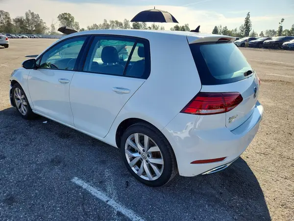 3VWG57AU2KM032794 2019 VOLKSWAGEN GOLF - Image 2