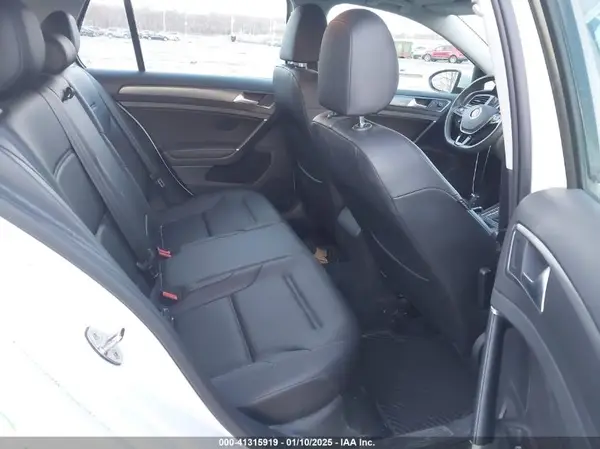 3VWG57AU8MM008373 2021 VOLKSWAGEN GOLF - Image 8