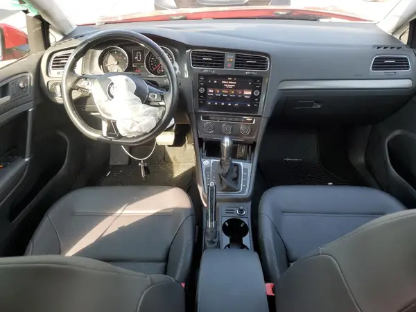 3VWG57AUXKM012180 2019 VOLKSWAGEN GOLF - Image 8