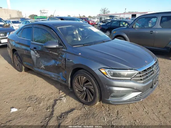 3VWG57BU0KM068501 2019 VOLKSWAGEN JETTA - Image 1