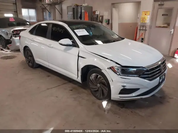 3VWG57BU2KM039436 2019 VOLKSWAGEN JETTA - Image 1