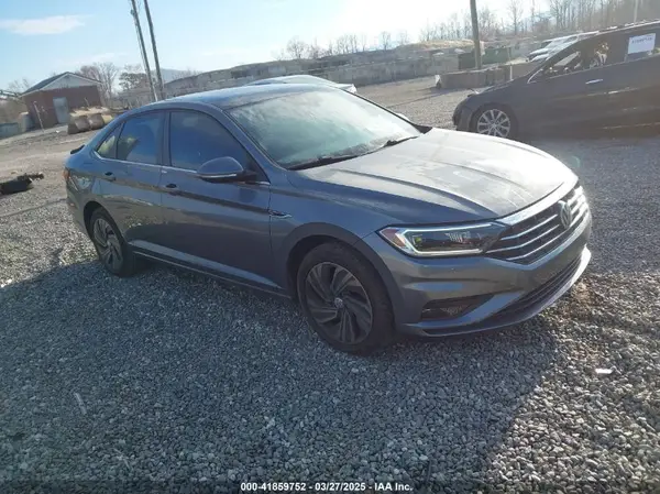 3VWG57BU4KM246118 2019 VOLKSWAGEN JETTA - Image 1
