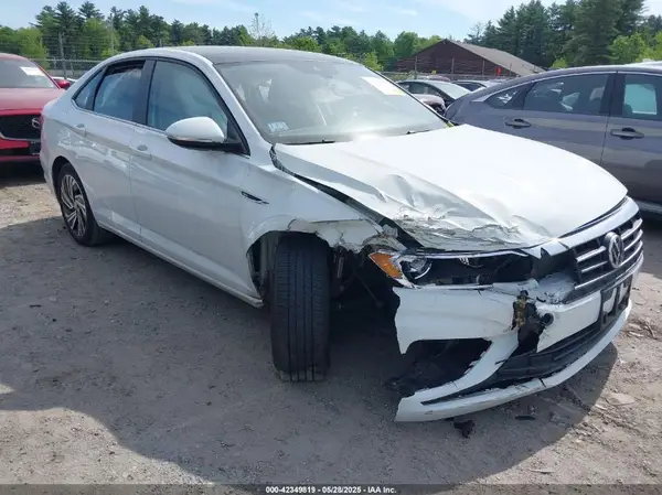 3VWG57BU4MM052689 2021 VOLKSWAGEN JETTA - Image 1