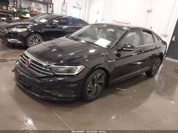 3VWG57BU9KM005512 2019 VOLKSWAGEN JETTA - Image 2