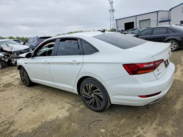 3VWG57BU9KM009737 2019 VOLKSWAGEN JETTA - Image 2