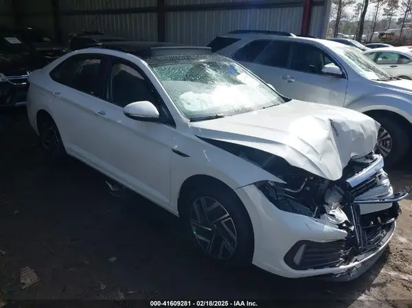3VWGM7BU0RM059701 2024 VOLKSWAGEN JETTA - Image 1