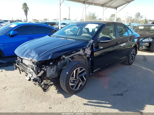 3VWGM7BU0RM061626 2024 VOLKSWAGEN JETTA - Image 2