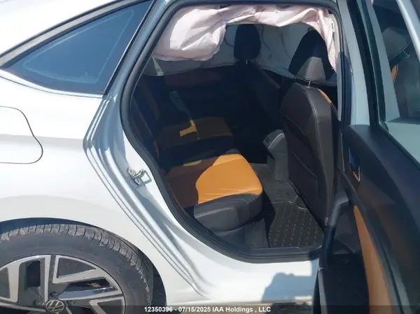3VWGM7BU2RM011083 2024 VOLKSWAGEN JETTA - Image 8