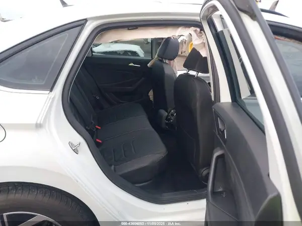 3VWGM7BU4RM083984 2024 VOLKSWAGEN JETTA - Image 8