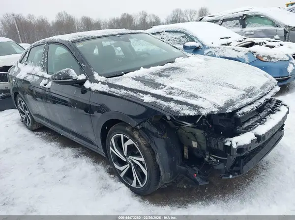 3VWGX7BU0SM058982 2025 VOLKSWAGEN JETTA - Image 1