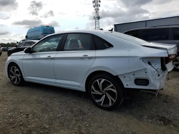 3VWGX7BU1SM014683 2025 VOLKSWAGEN JETTA - Image 2