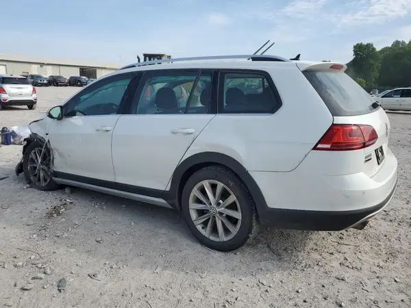 3VWH17AU0HM505939 2017 VOLKSWAGEN GOLF - Image 2