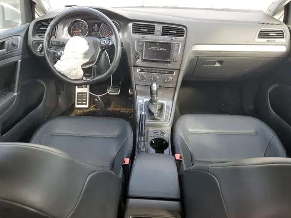 3VWH17AU0HM505939 2017 VOLKSWAGEN GOLF - Image 8