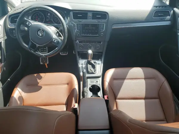 3VWH17AU0HM509330 2017 VOLKSWAGEN GOLF - Image 8