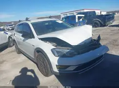 3VWH17AU0HM522224 2017 VOLKSWAGEN GOLF