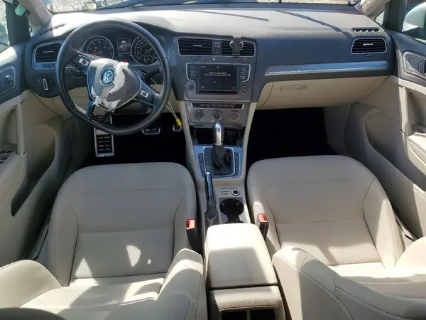 3VWH17AU0HM535670 2017 VOLKSWAGEN GOLF - Image 8
