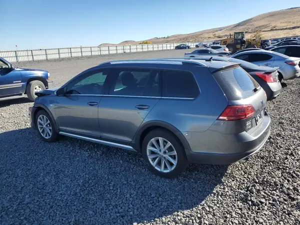 3VWH17AU0HM537547 2017 VOLKSWAGEN GOLF - Image 2