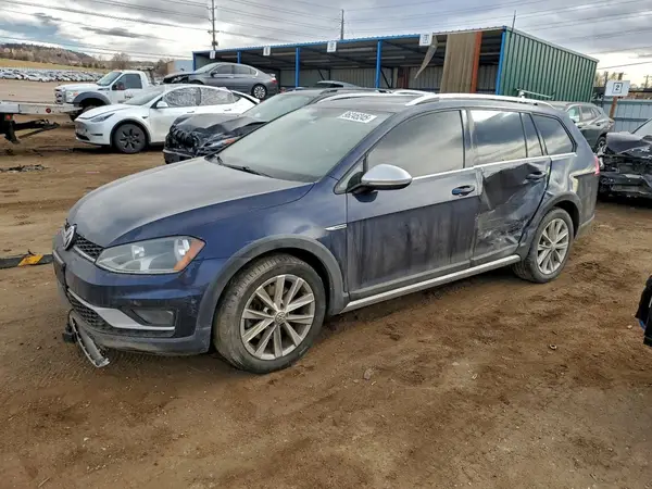 3VWH17AU0HM537791 2017 VOLKSWAGEN GOLF - Image 1