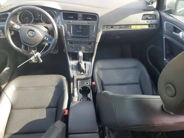 3VWH17AU0HM542912 2017 VOLKSWAGEN GOLF - Image 8