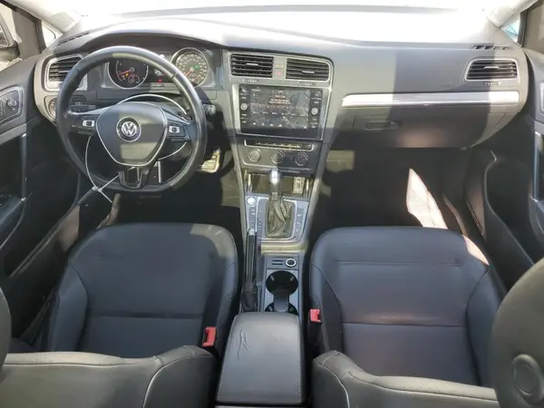 3VWH17AU0JM759320 2018 VOLKSWAGEN GOLF - Image 8