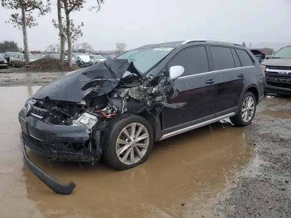 3VWH17AU0KM502241 2019 VOLKSWAGEN GOLF - Image 1