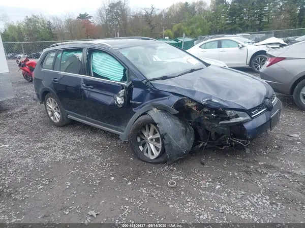 3VWH17AU0KM514289 2019 VOLKSWAGEN GOLF - Image 1