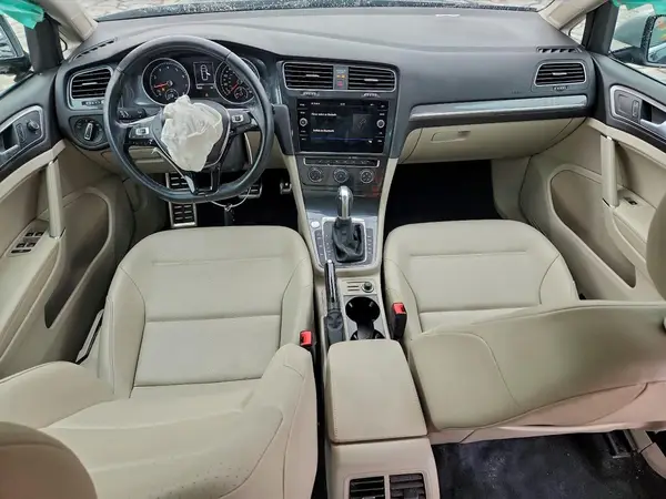 3VWH17AU0KM520190 2019 VOLKSWAGEN GOLF - Image 8