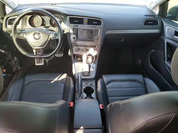 3VWH17AU1HM513645 2017 VOLKSWAGEN GOLF - Image 8