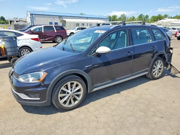 3VWH17AU1HM518098 2017 VOLKSWAGEN GOLF - Image 1