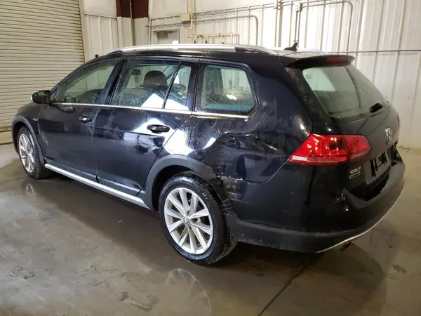 3VWH17AU1HM521017 2017 VOLKSWAGEN GOLF - Image 2
