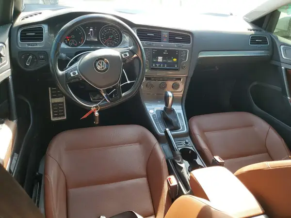 3VWH17AU1HM536150 2017 VOLKSWAGEN GOLF - Image 8