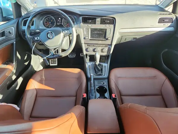 3VWH17AU1HM536326 2017 VOLKSWAGEN GOLF - Image 8