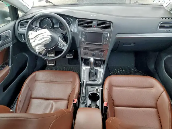 3VWH17AU1HM537444 2017 VOLKSWAGEN GOLF - Image 8