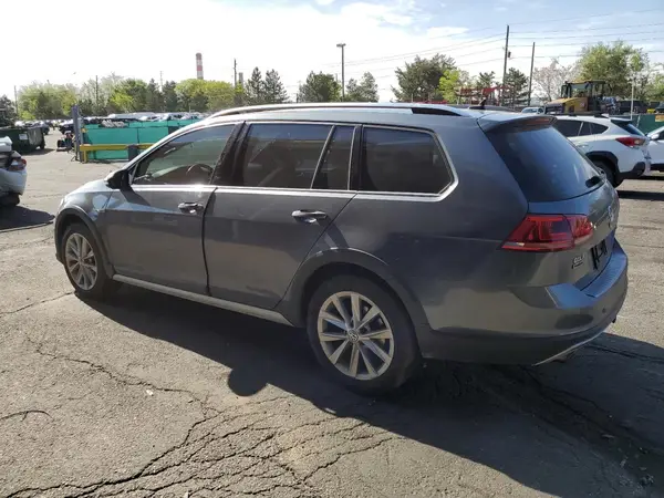 3VWH17AU1HM539971 2017 VOLKSWAGEN GOLF - Image 2